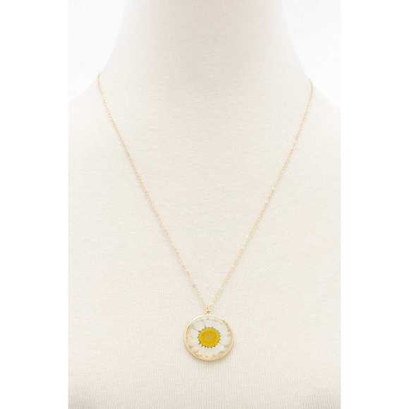 Flower Pendant Necklace - Picture 3 of 4